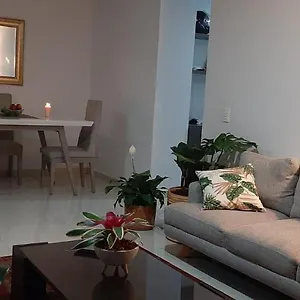 https://apartamento-compartido-con-anfitrion-vistas-preciosas.colombiamedellinhotels.com