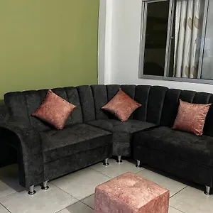 https://apartamento-amoblado-a-10-minutos-del-110111.hotels-bogota.net